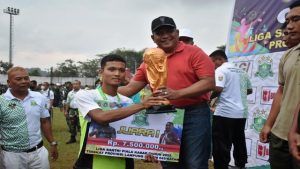 Read more about the article . Hidayatul Mubftdin Juara Piala Kasad Liga Santri PSSI 2022 Wilayah Korem 043/Gatam