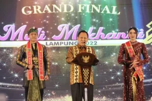 Read more about the article Dinas Pariwisata dan Ekonomi Kreatif Provinsi Lampung Gelar Malam Grand Final Pemilihan Muli Mekhanai 2022