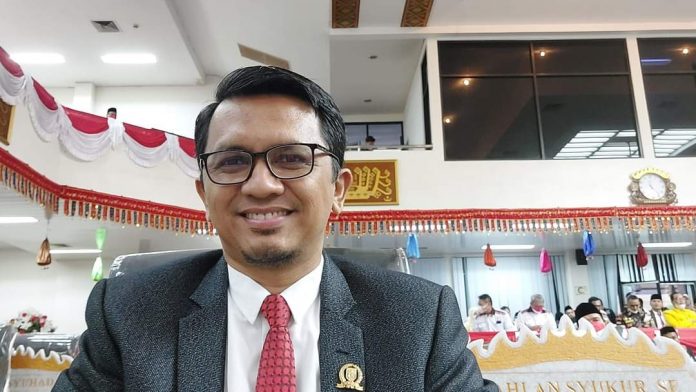 You are currently viewing Anggota DPRD Lampung : Pemerintah Harus Lebih Fokus Optimalisasi Bumdes