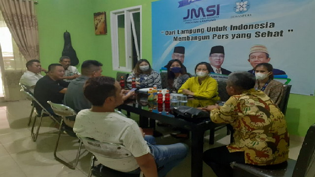 You are currently viewing Artha Graha Lampung  Kunjungi Rumah Siber JMSI