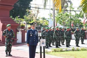 Read more about the article Jelang HUT ke-77 TNI, Jajaran TNI di Madiun Raya Ziarah di TMP Madiun