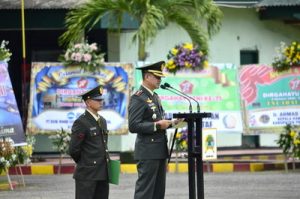 Read more about the article Peringatan HUT TNI Ke-77, Kodim 0801/Pacitan Gelar Upacara
