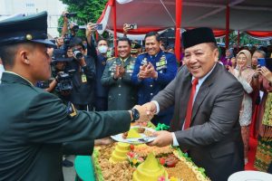 Read more about the article Gubernur Arinal Djunaidi Mengikuti Upacara Peringatan HUT TNI ke – 77