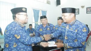 Read more about the article Ketua KORPRI Asahan Lepas Kafilah MTQ KORPRI  Ke ajang MTQ KORPI VI Tingkat Nasional