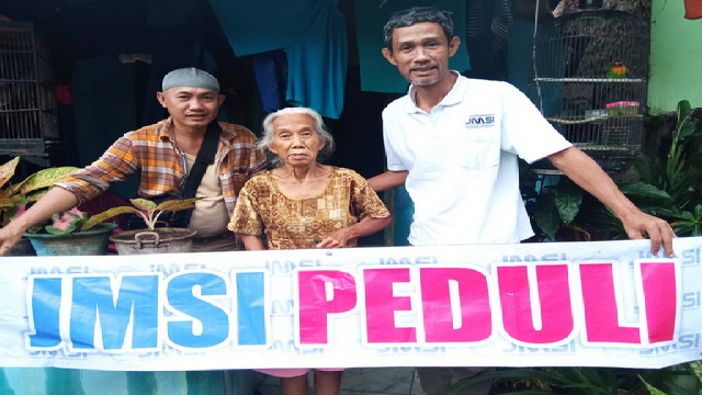 Read more about the article JMSI Peduli Kunjungi Warga Bantaran Kali Kupang Teba