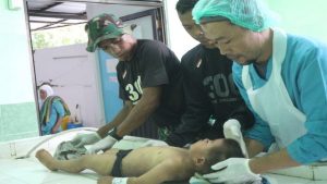 Read more about the article Yonif Raider 300/bjw Atasi Bencana Gempa Cianjur