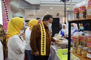 Read more about the article Buka Kegiatan Semarak UMKM Tanggamus 2022, Gubernur Paparkan Program Prioritas Pengembangan UMKM di Provinsi Lampung
