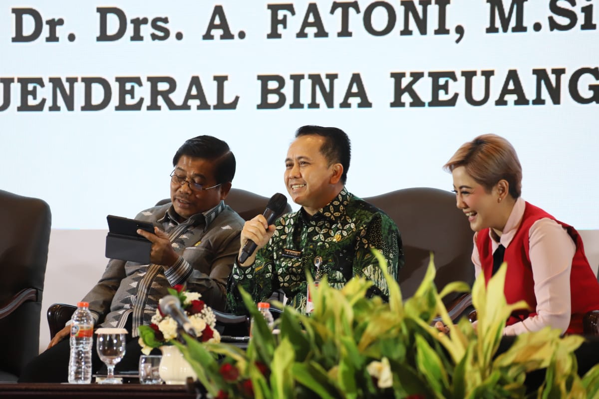 Read more about the article Agus Fatoni: Penggunaan SIPD Bisa Hemat Anggaran Triliunan Rupiah