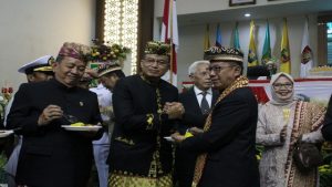 Read more about the article Kasiren Korem 043/Gatam Hadiri Rapat Paripurna Istimewa HUT Lampung ke 59
