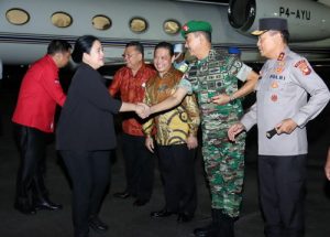 Read more about the article Pangdam XII/Tpr bersama Forkopimda Sambut Kedatangan Ketua DPR RI
