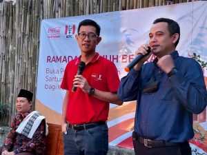 Read more about the article CCEP Indonesia dan KFC Indonesia Selenggarakan Buka Bersama dan Donasi Bahan Pokok kepada Masyarakat di Delapan Kota Indonesia