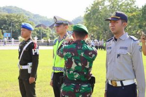 Read more about the article Dandim 0801/Pacitan Hadiri Apel Gelar Pasukan Operasi Ketupat Semeru Tahun 2023