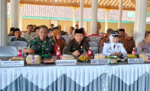 Read more about the article Danramil Kebonsari Hadiri Pelantikan dan Pengambilan Sumpah Jabatan Perangkat Desa Sidorejo