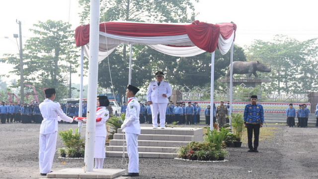 You are currently viewing Wabup Azwar Hadi Jadi Irup Hari Kesaktian Pancasila