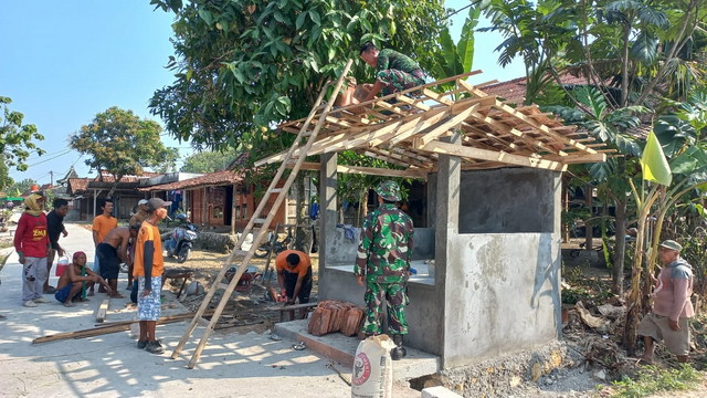 You are currently viewing TNI-Rakyat Gotong Royong  Renovasi Mushola