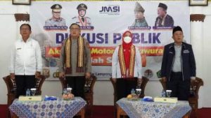 Read more about the article Ketua DPRD Lampung Hadiri Diskusi Publik JMSI Lampung