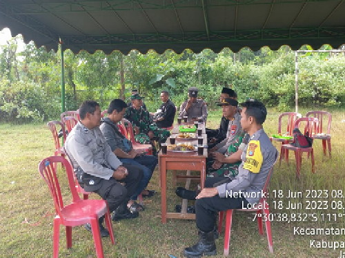 You are currently viewing Babinsa Koramil 0805/07 Pantau Kegiatan Ujian Warga Baru PSHT Ranting Ngrambe