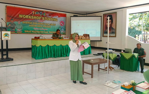 You are currently viewing Upaya Penurunan Angka Stunting, Kodim 0801/Pacitan Gelar Workshop Stunting