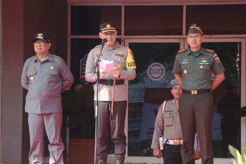 Read more about the article Dandim Dampingi Kapolres Tulungagung Pimpin Apel Kasatkamling Tahun 2023