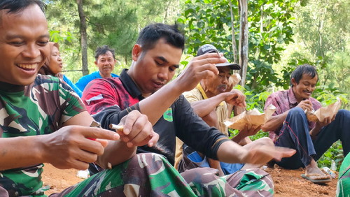 You are currently viewing Senyum Sapa Warga Pra TMMD Ke 117 Kodim 0801/Pacitan