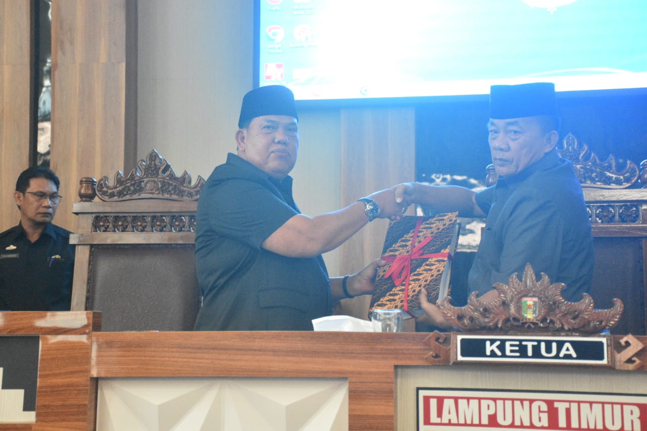 You are currently viewing Wabup Azwar Hadiri Rapat Paripurna DPRD Lamtim, LPPA TA 2022