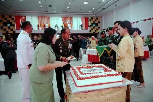 Read more about the article Pangdam XVIII/Kasuari: Sinergitas Soliditas TNI Polri Harga Mati Kawal NKRI