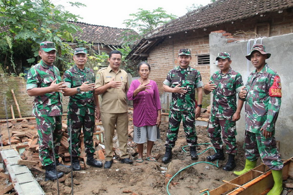 You are currently viewing Kodim 0806/Trenggalek Terima Pengecekan Tim Waslak Tahap I Renovasi Rutilahu Tahun 2023