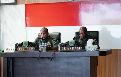 You are currently viewing Pangdam Kasuari: Rapat Evaluasi Progjagar Semester I Untuk Menilai dan Mengukur Pencapaian