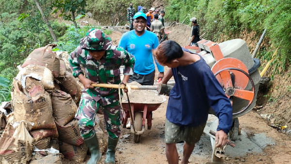 Read more about the article Kuatkan Persatuan dan Kesatuan Melalui Kegiatan Pra TMMD Ke-117 Kodim Pacitan