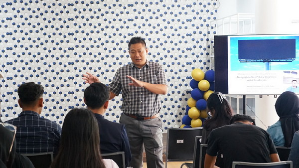 You are currently viewing Prodi Manajemen IIB Darmajaya Hadirkan Praktisi Mengajar di Kelas