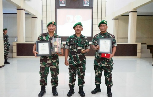 Read more about the article Danrem 081/DSJ Terima Korps Raport dan Pimpin Acara Tradisi Warga