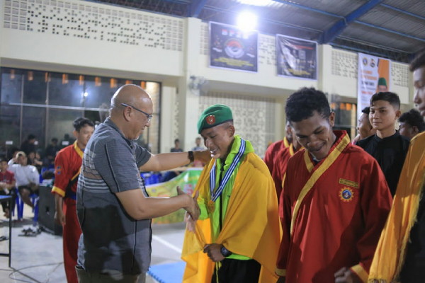 You are currently viewing Prajurit Kodim 1812/Pegaf Raih Medali Emas di Kejuaraan Pencak Silat Open Turnamen Papua Barat Daya