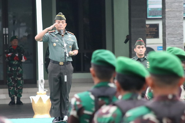 You are currently viewing Jelang Pesta Demokrasi 2024, Dandim 0410/KBL : Jaga Netralitas TNI