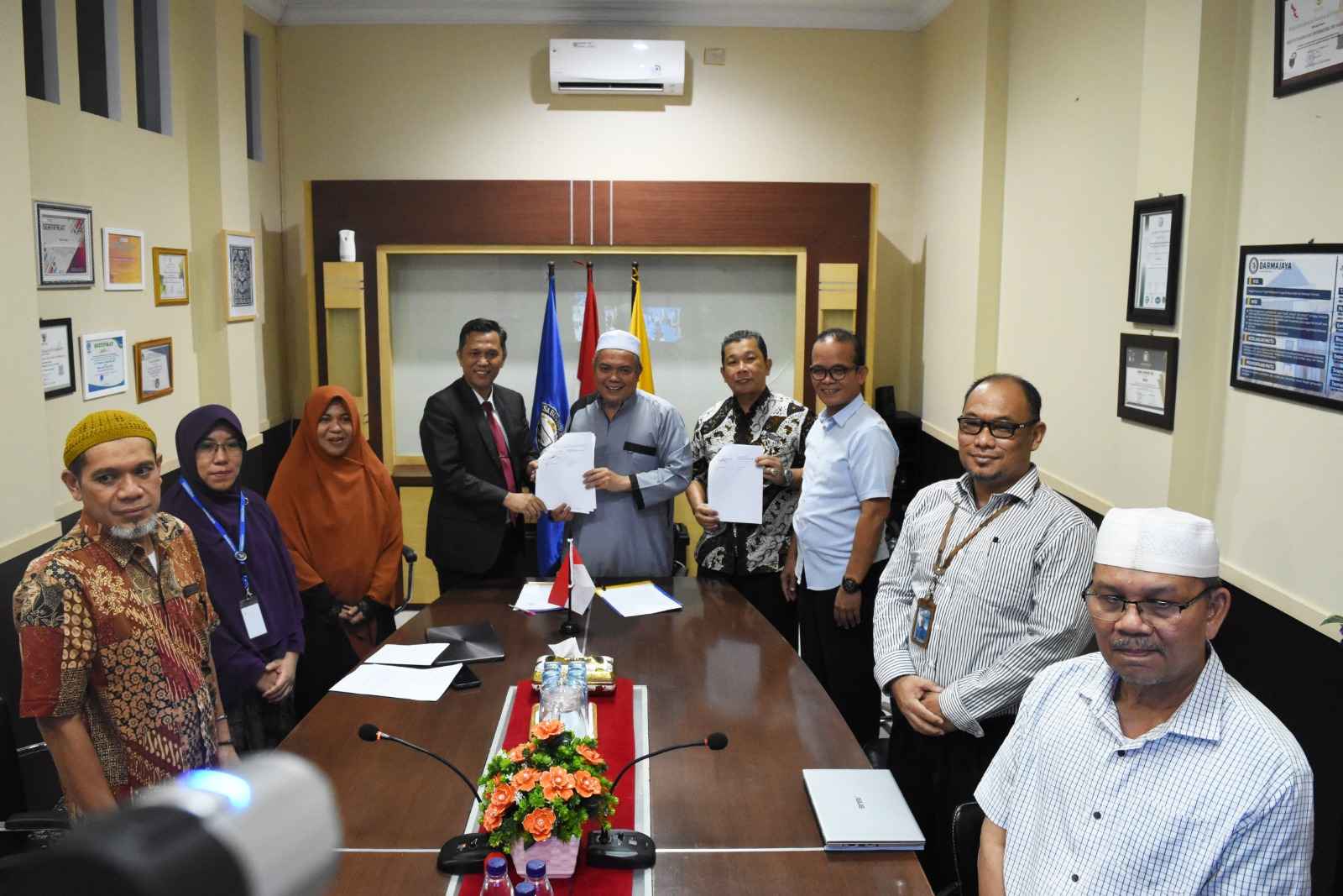 Read more about the article Disaksikan LLDikti Wilayah II Palembang, IIB Darmajaya – Mili Institute of Higher Education Afghanistan Tandatangani MoU