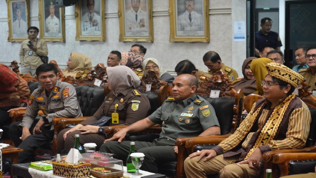 You are currently viewing Lounching UHC Kasrem 043/Gatam  Sampaikan Apresiari Atas Hasil Pencapaian BPJS