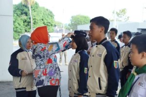 Read more about the article Riana Sari Arinal Lepas Kontingen PMR Lampung Ikuti Jumpa Bakti Gembira