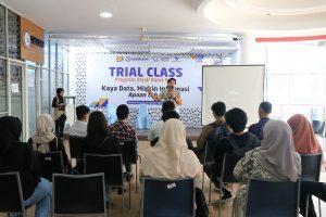 Read more about the article Prodi Sains Data Darmajaya Gelar Trial Class ”Kaya Data Miskin Informasi Apaan tuh..!