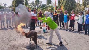 Read more about the article PitGoras Adakan Bakti Sosial Simulasi Pencegahan dan Penanggulangan Kebakaran