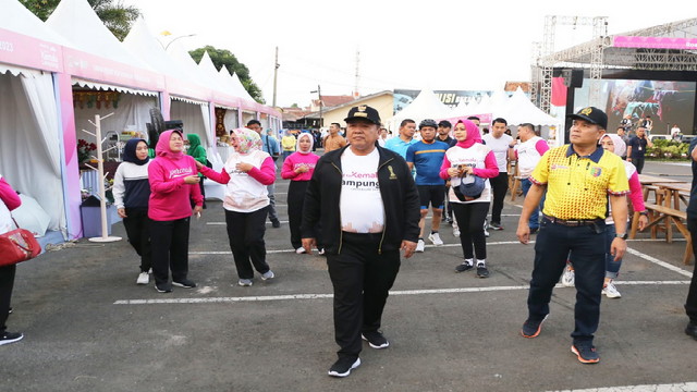 Read more about the article Gubernur Arinal dan Ibu Riana Hadiri Tour of Road to Kemala Lampung Seri 4