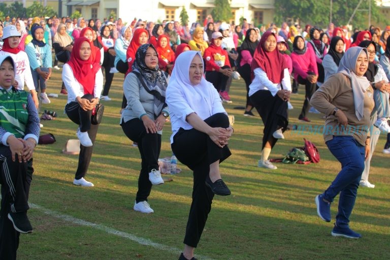 Read more about the article Bupati Ana Ajak Senam Bersama untuk Kesehatan dan Kualitas Gizi