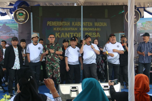 Read more about the article Hadiri BST, Dandim Madiun Berharap Ekonomi Masyarakat Meningkat