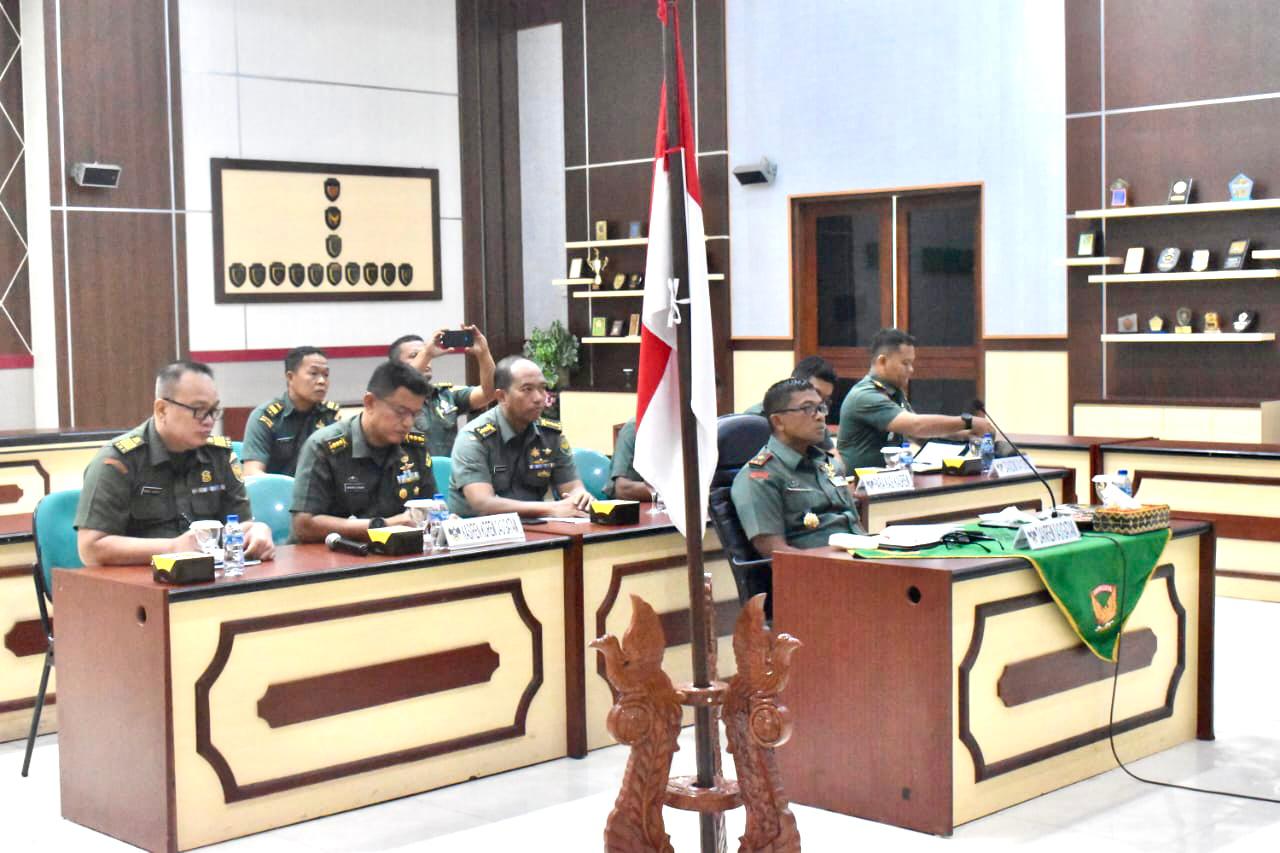 Read more about the article Danrem 043/Gatam  Hadiri Konfirmasi Temuan dan Taklimat Akhir Was Current Audit Itjenad Ta. 2023