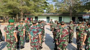 Read more about the article Tingkatkan Kedisiplinan Prajurit, Kodim 0801/Pacitan Protapkan Latihan PBB Dan Defile