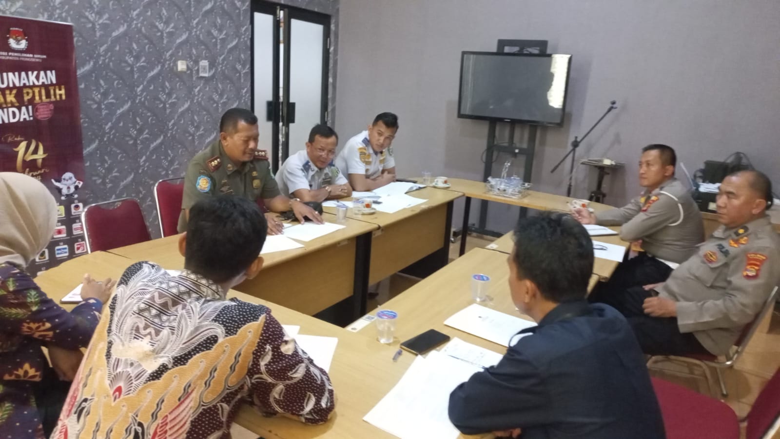 Read more about the article Aparat Gabungan Siap Amankan Kirab Pemilu di Pringsewu
