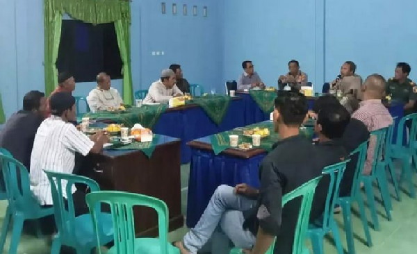 You are currently viewing Antisipasi Bencana, Danramil 0801/01 Pacitan bersama Pihak Terkait Gelar Rakor