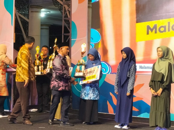 You are currently viewing Danrem 081/DSJ Hadiri Malam Puncak Peringatan Hari Jadi ke-78 Provinsi Jatim Tahun 2023