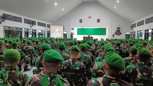 Read more about the article Di Hadapan Prajurit Badak Hitam, Danrem 081/DSJ Tekankan Soliditas Dan Keimanan