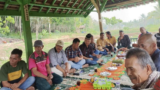 You are currently viewing Polres Tanggamus Dengarkan  Keluhan Masyarakat di Jumat Curhat