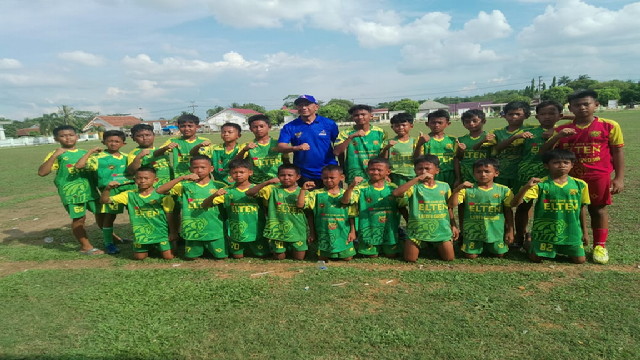 Read more about the article Rahmad Darmawan Safari Bola Antar Club Lampung Tengah