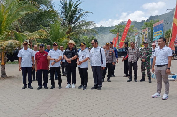 You are currently viewing Peltu Beni Ikuti Acara Pembukaan Turnamen Bola Voli Putri Bupati Tulungagung Cup Tahun 2023